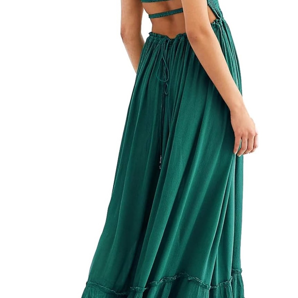 Green Dress 👗 - Picture 3 of 5